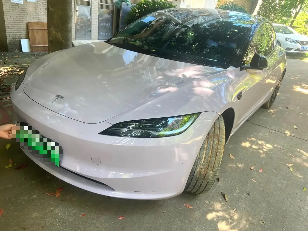 Model 3 2023 Rear-Wheel Drive