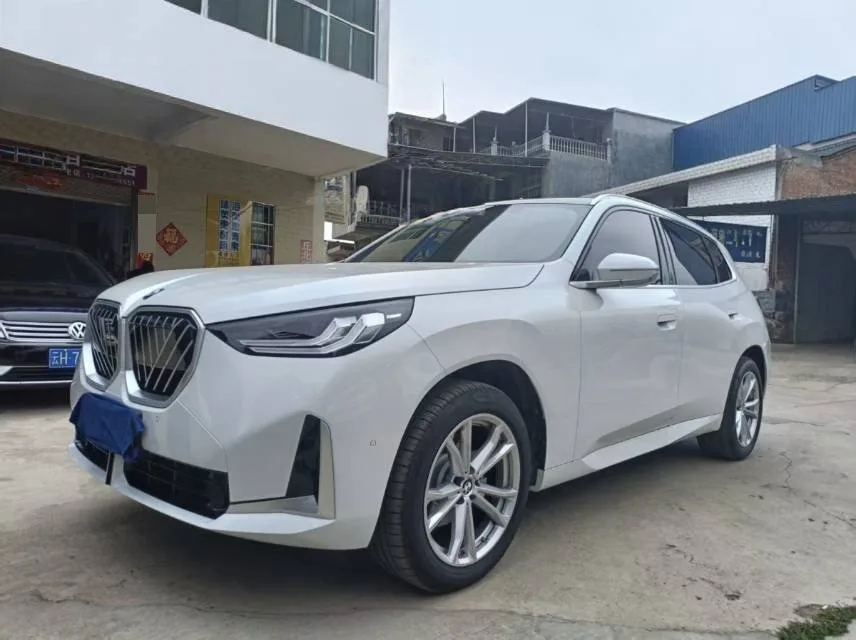 2025 宝马 X3 xDrive25L 2.0T 奢华 线 自动的