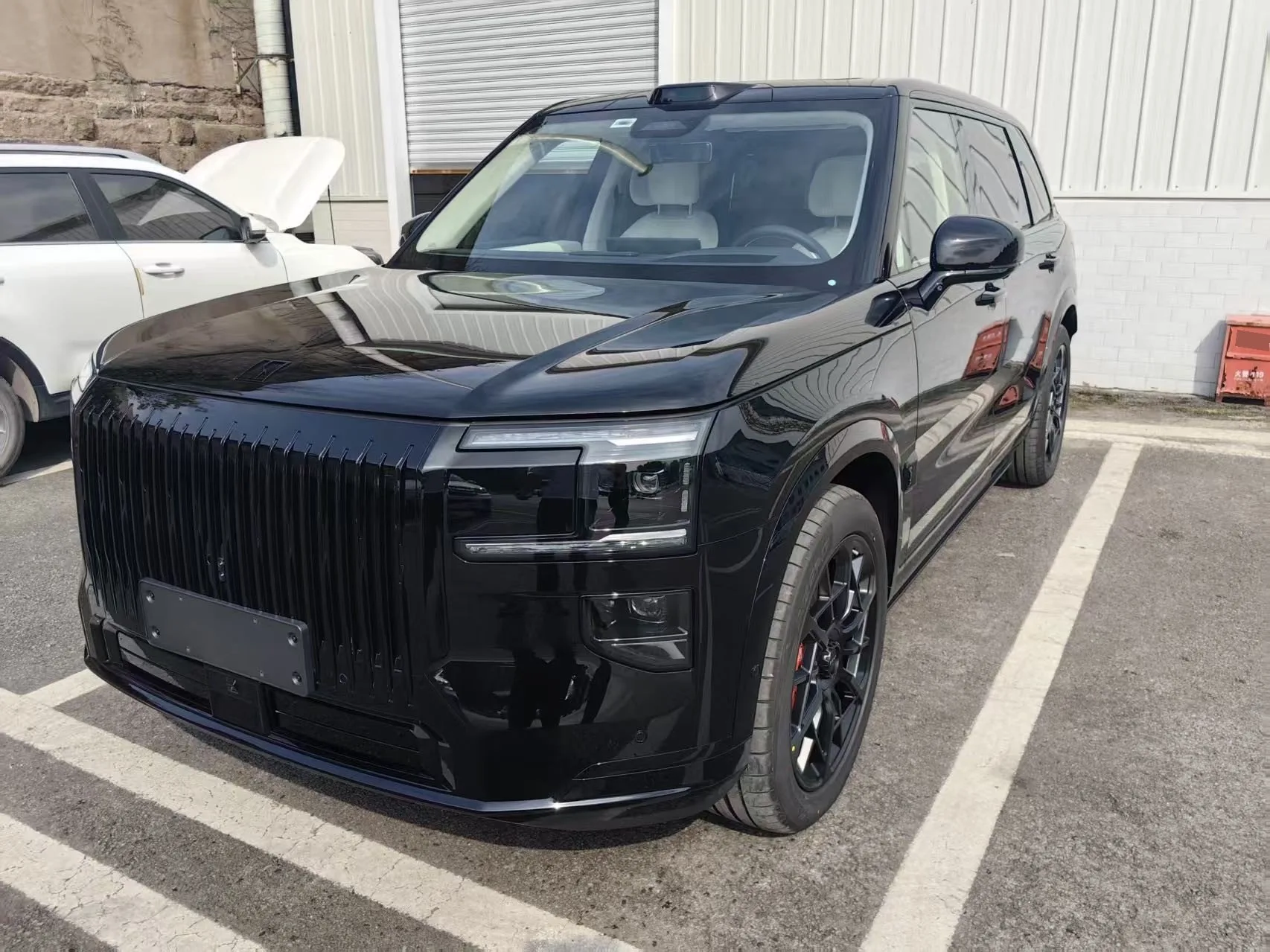 Zeekr 2025 Model Year Zeekr 9X 2.0T Hyper Edition 70kWh Automatic Transmission