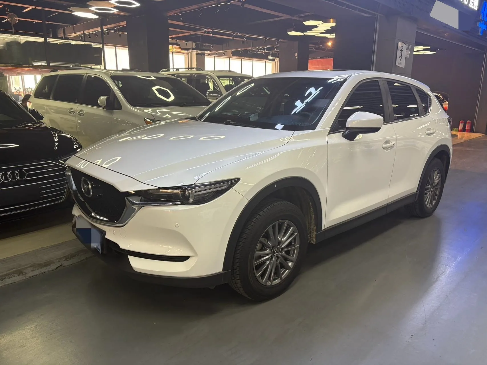 马自达 CX-5 2020 面部拉皮 2.0升 自动的 两驱 聪明的 版