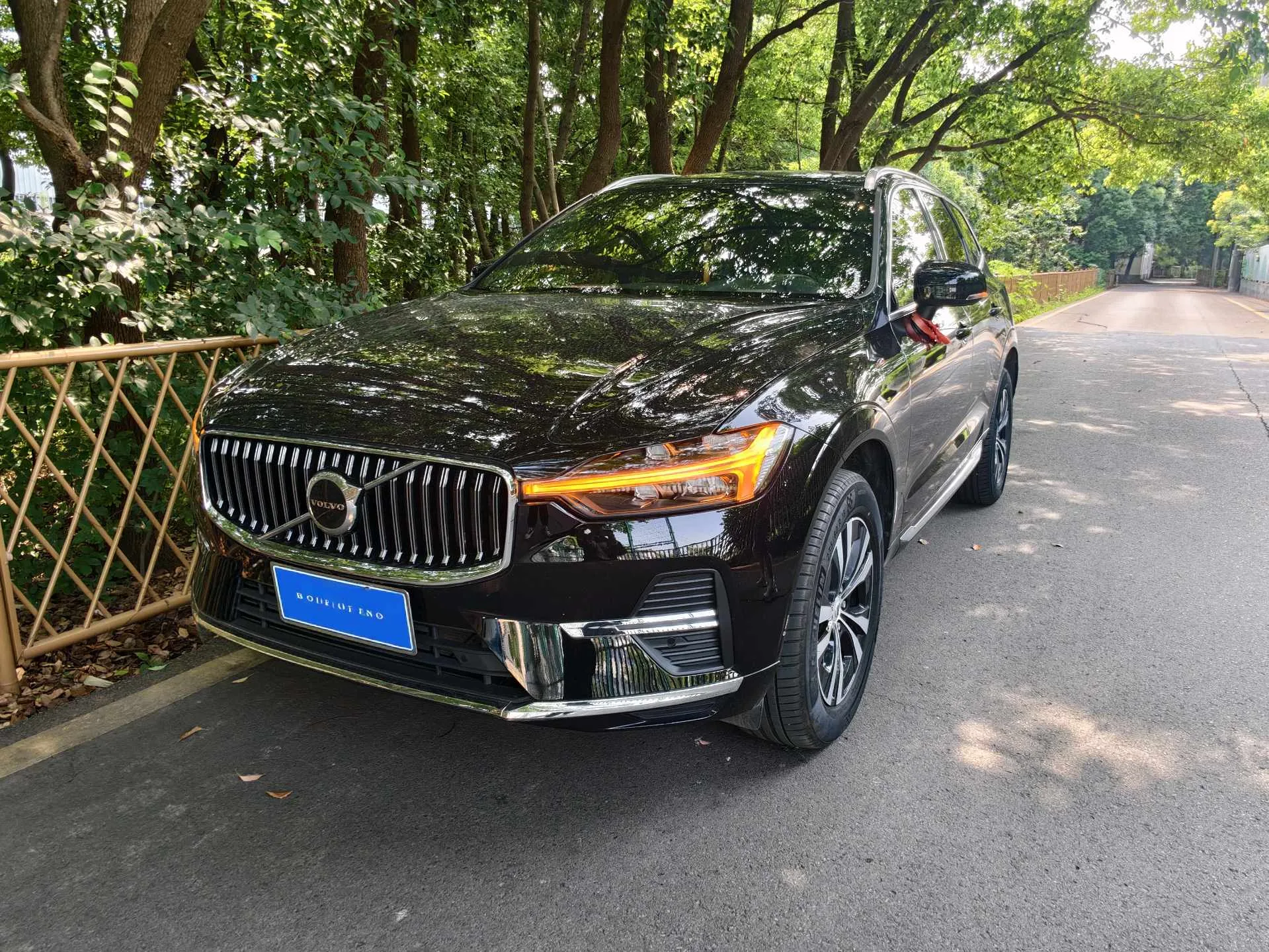 2025 Volvo XC60 B5 AWD Smart Comfort Luxury Edition