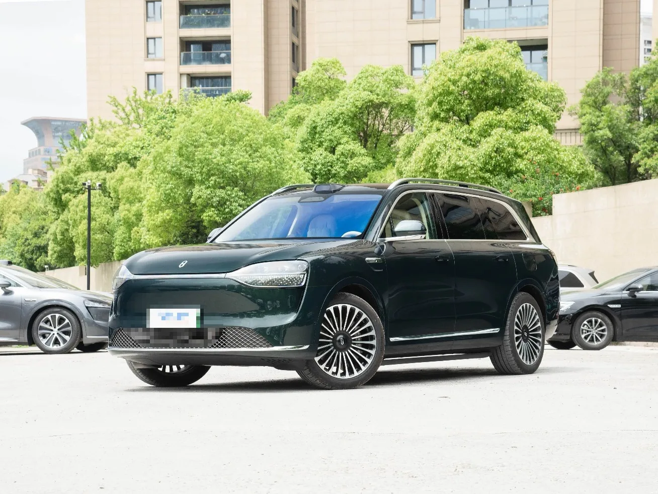 AITO 2025 M9 EV Pure Electric Ultra Edition 100kWh 6-Seater Automatic Transmission