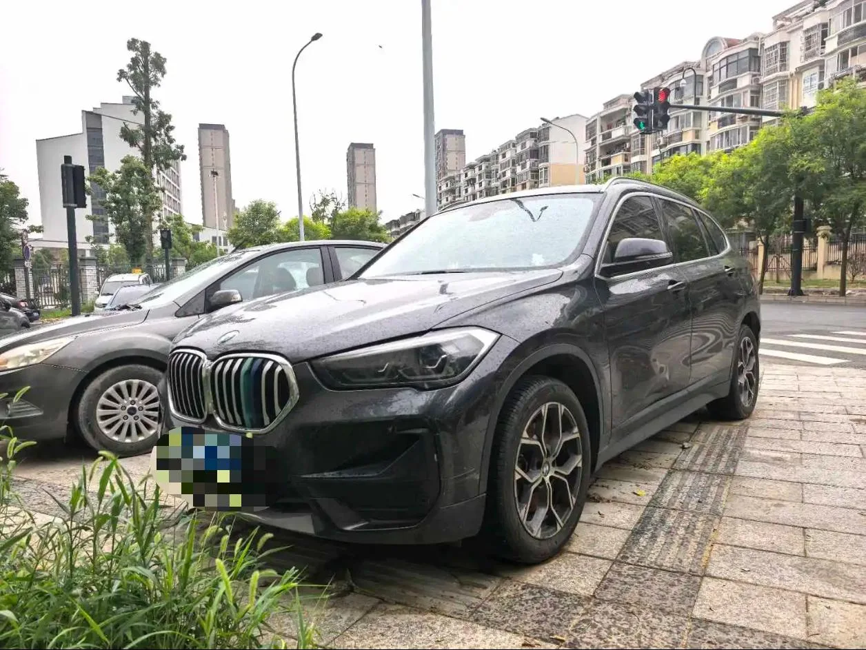 BMW X1 2022 sDrive25Li Leading Edition