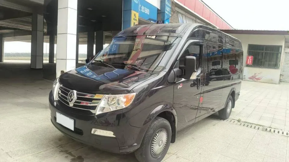Dongfeng 2021 Yufeng 2.3T V9 Front-Wheel Drive Logistics Van, Long Wheelbase, High Roof, 7 Seats (Facelift), Manual Transmission
