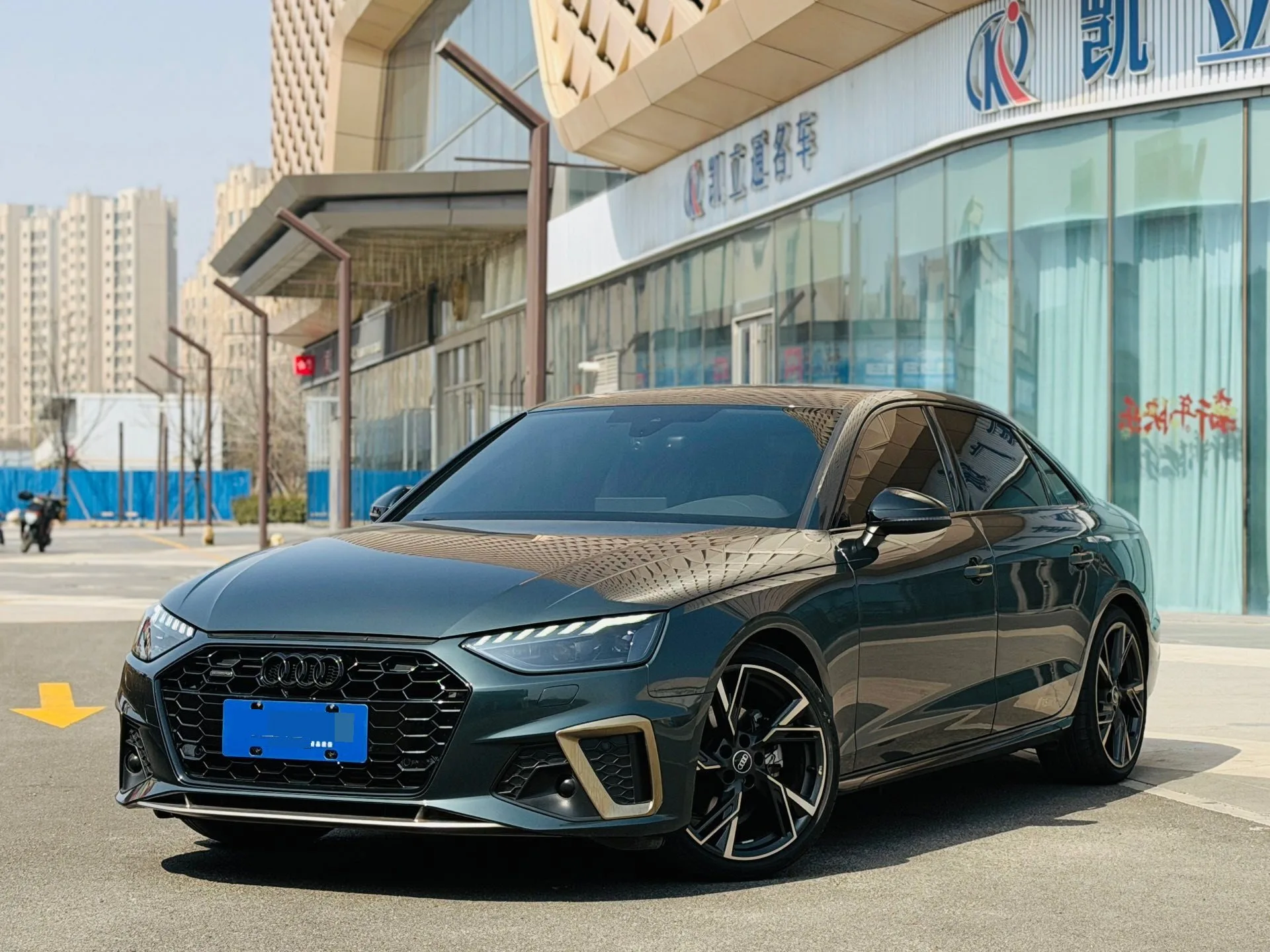 2024 Audi A4L 2.0TFSI 40TFSI Quattro RS Package (Automatic)