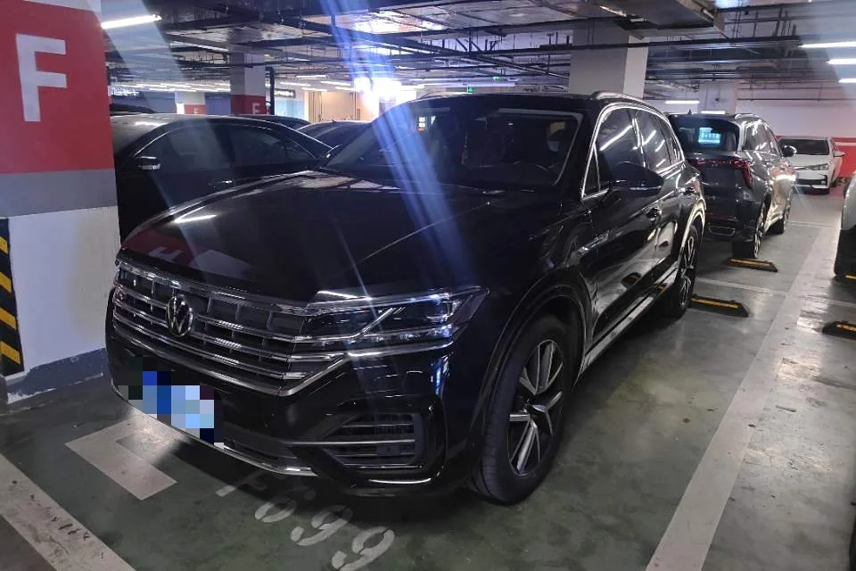 2021 Volkswagen Touareg 3.0 TSI R-Line Classic Sport Package