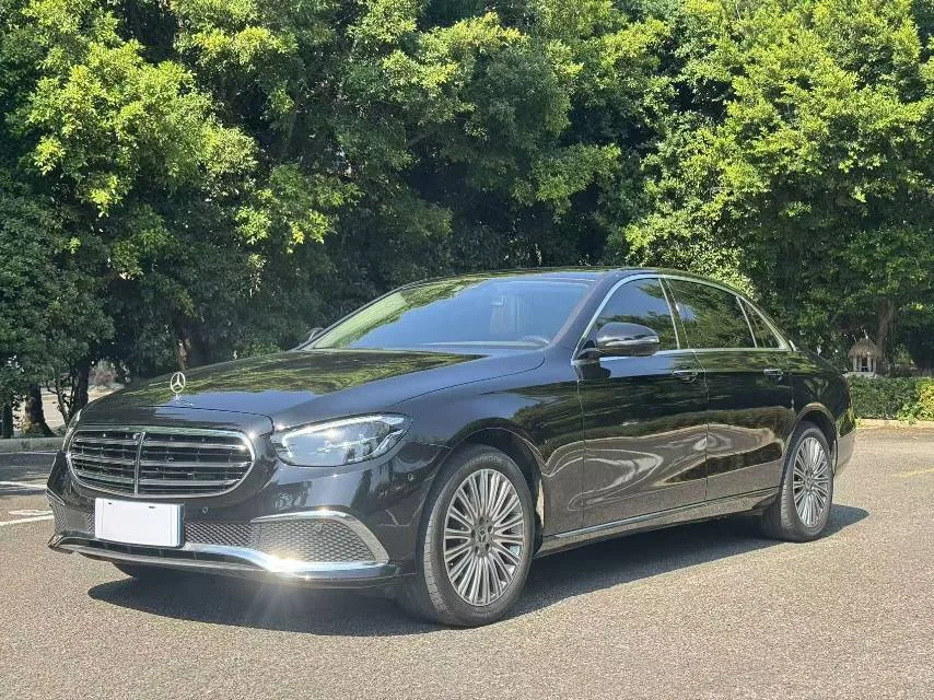 Mercedes-Benz E-Class 2023 E 300 L Fashion Edition