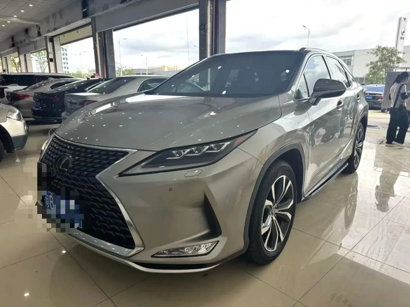 Lexus RX 2020 Facelift 300 AWD Elegant Edition