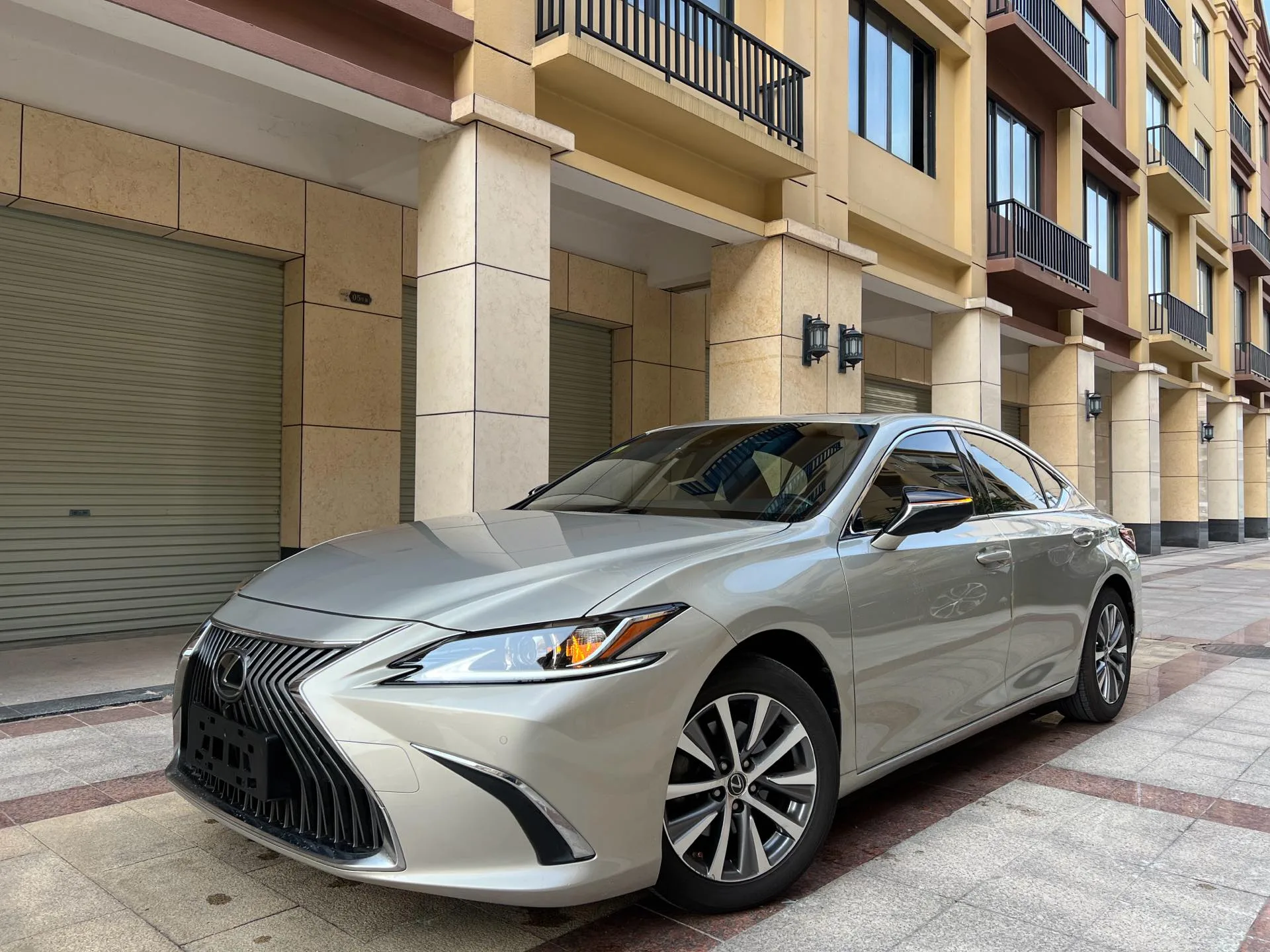 Lexus ES 2020 200 Excellence Edition