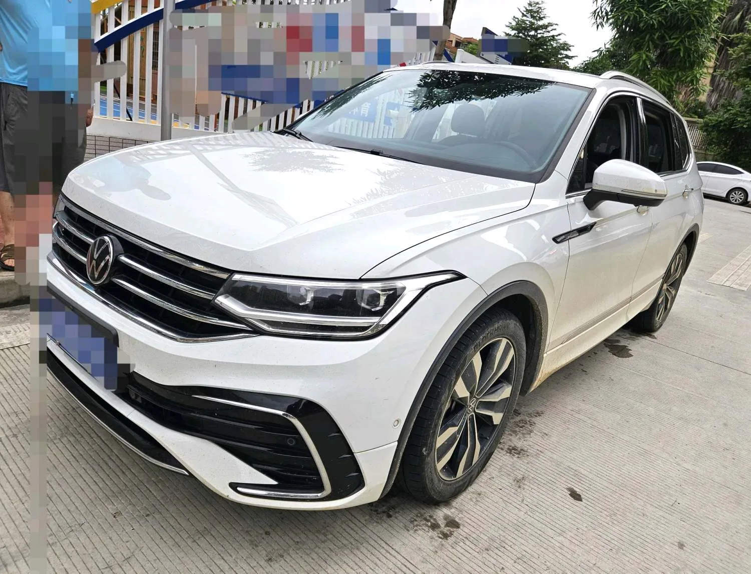 Tiguan L 2023 330TSI Automatic 2WD R-Line Premium Edition