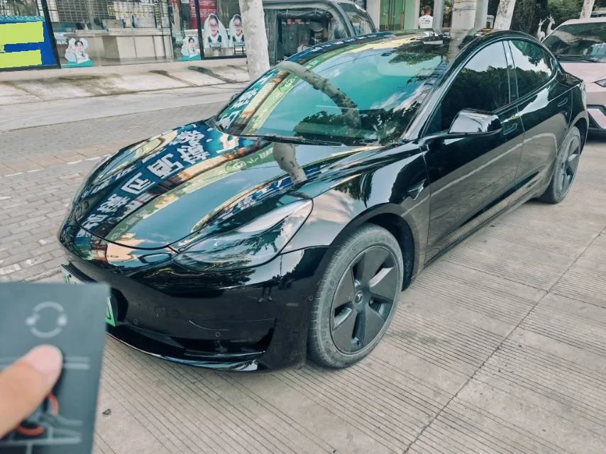 Model 3 2022 Rear-Wheel Drive