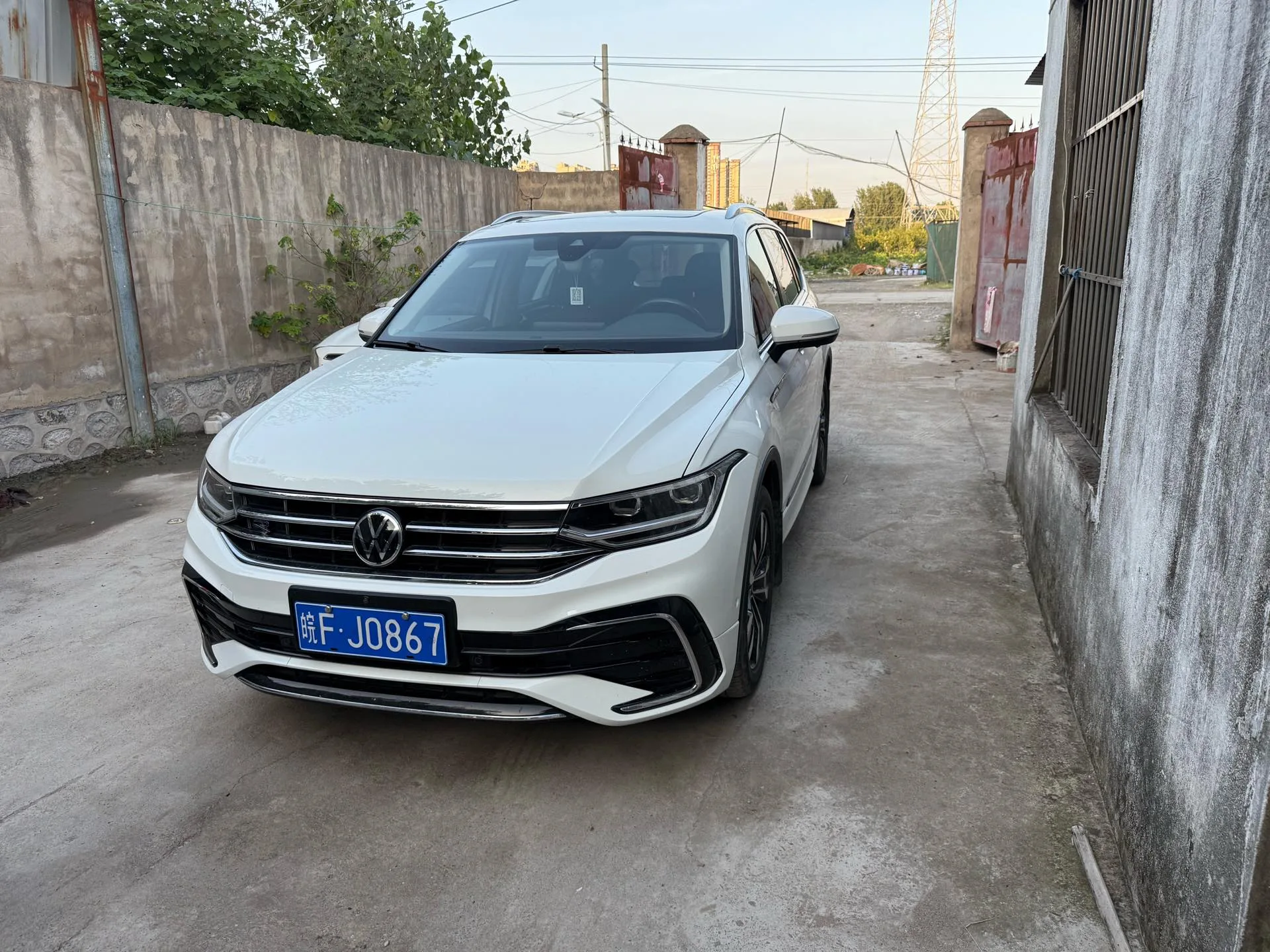 Tiguan L 2022 330TSI Automatic 2WD R-Line Premium Edition
