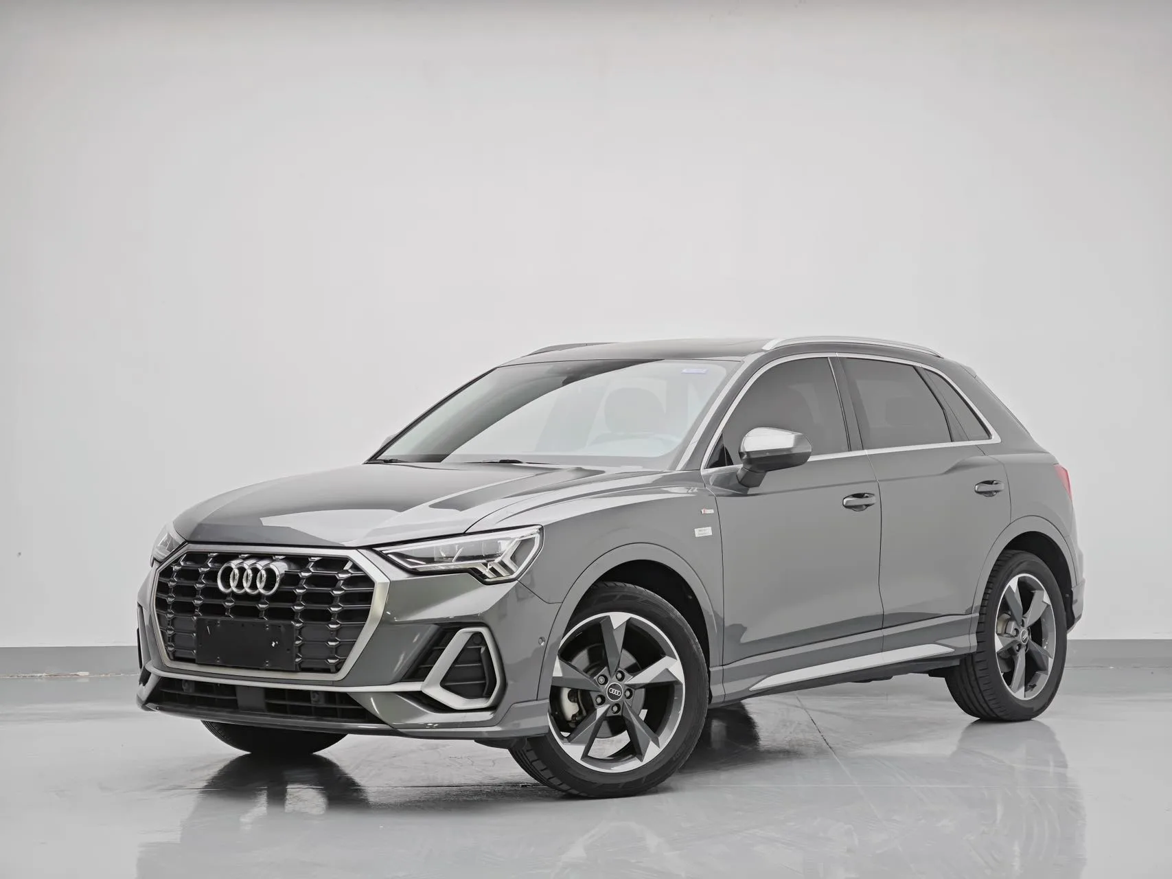 Audi 2023 Q3 1.4TFSI 35TFSI Fashion Dynamic Automatic