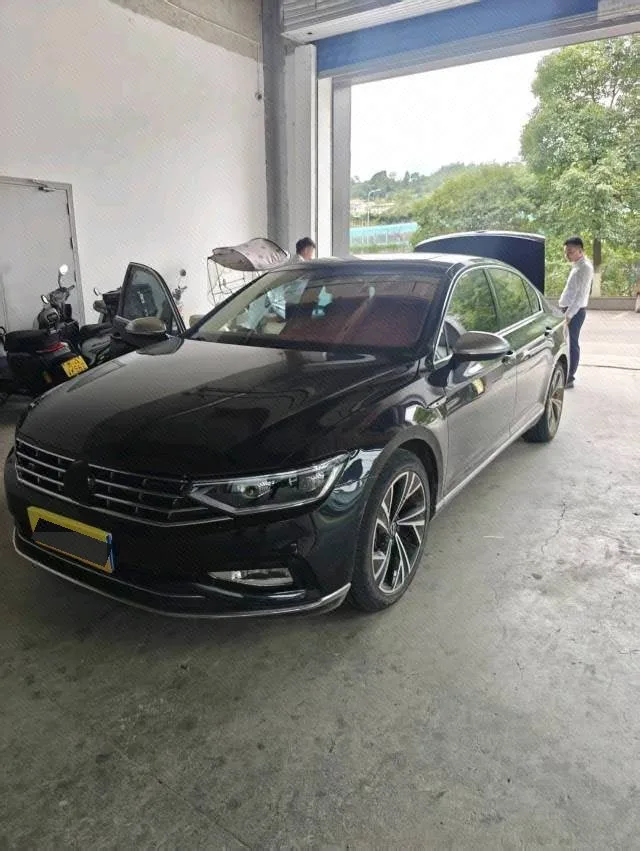 Volkswagen Passat 2021 330TSI DSG 30th Anniversary Edition