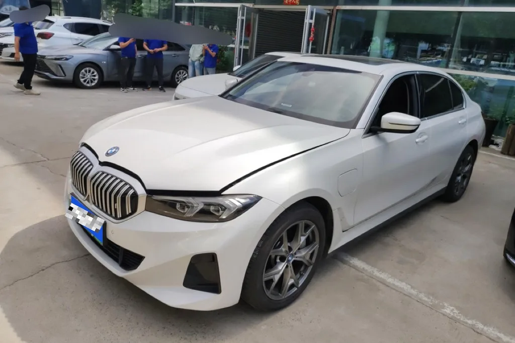BMW 2024 i3 eDrive 35L Automatic