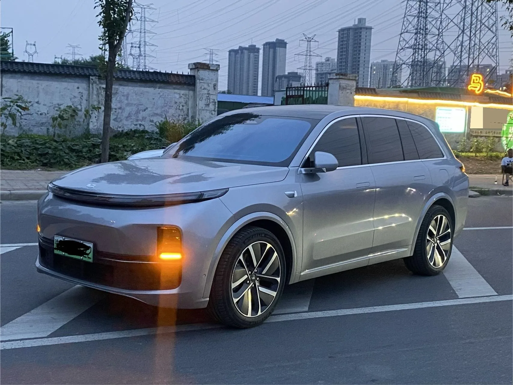 Li Auto L8 2023 Pro