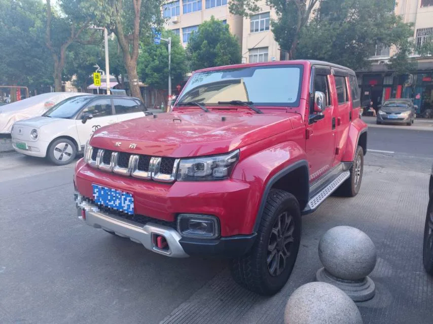 Beijing BJ40 2023 2.0T Automatic 4WD City Hunter Edition (Hero Model)
