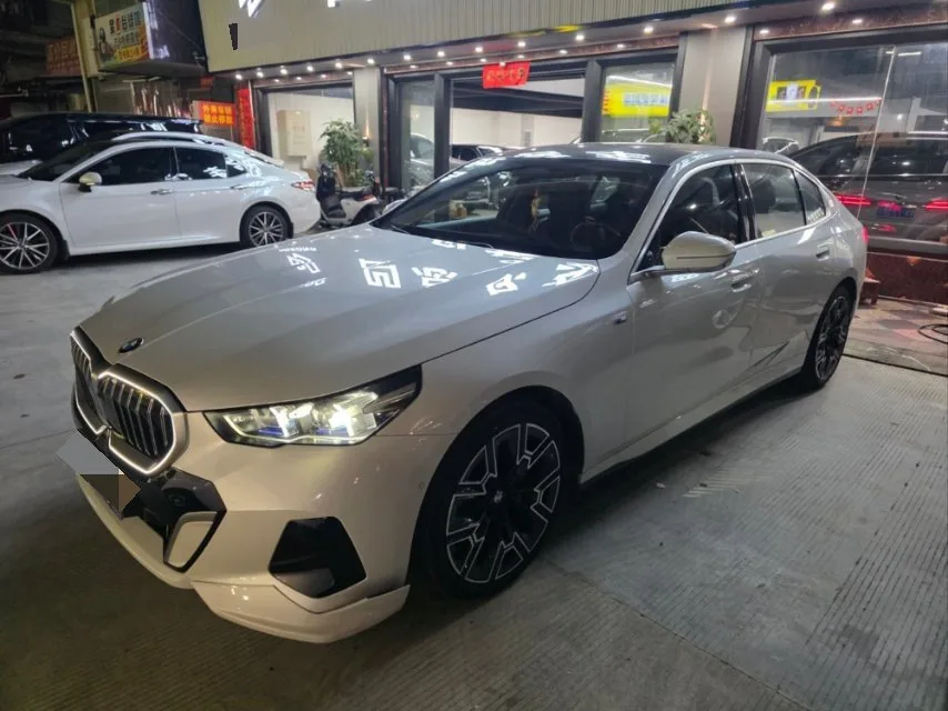 2025 BMW 5 Series 530Li 48V 2.0T Luxury M Sport Package Automatic