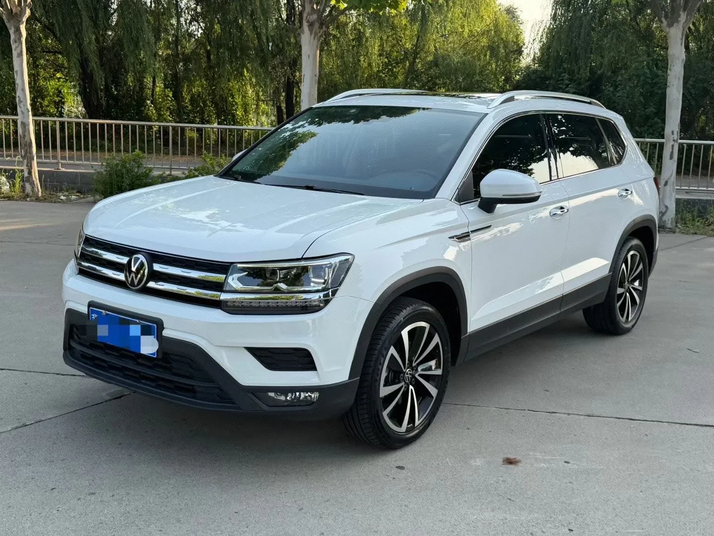 Tharu 2021 280TSI 2WD Luxury Edition PLUS