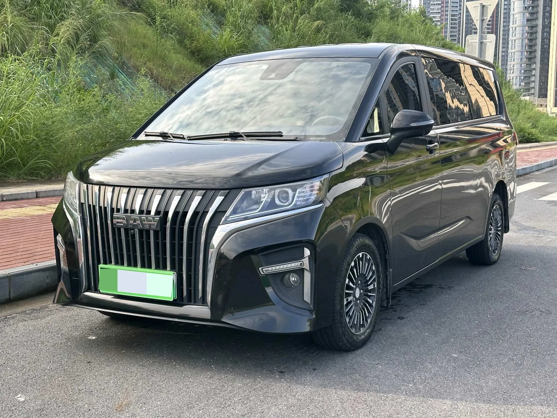 BAIC Wangpai M7 2025 Model Year Wangpai E-M7 505KM Premium 7-Seater Automatic Transmission