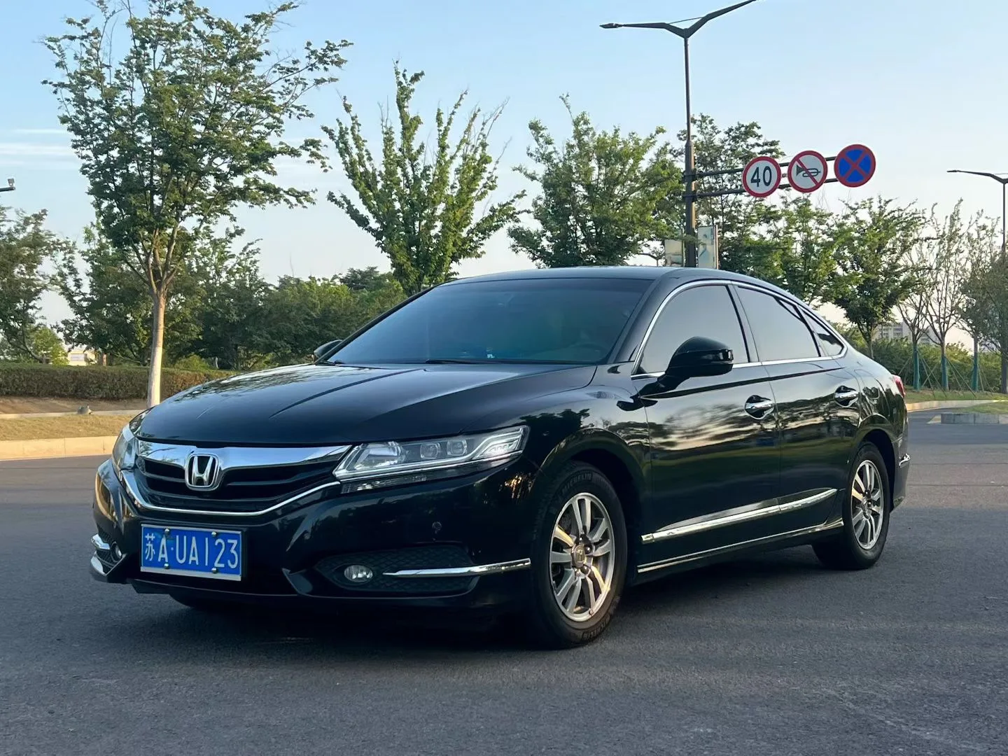 Spirior 2015 2.0L Premium Edition