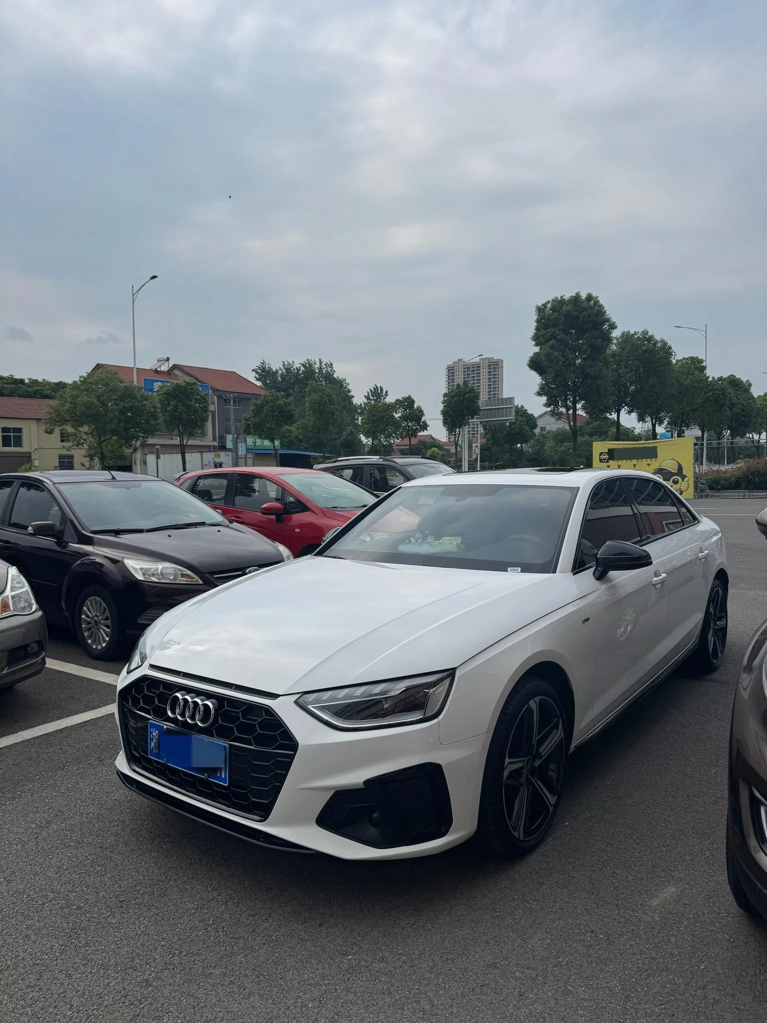 Audi 2024 A4L 2.0TFSI 40TFSI Luxury Dynamic Automatic