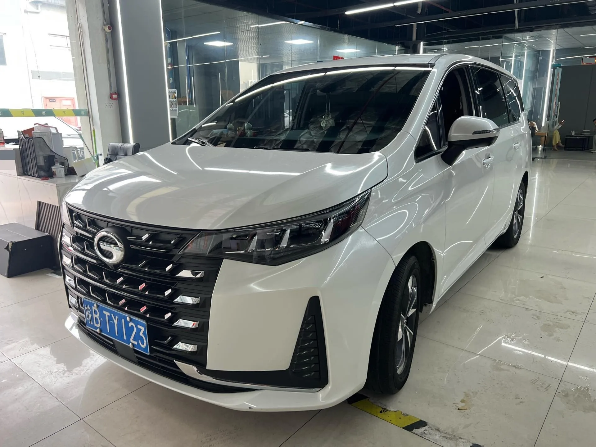 Trumpchi 2023 M6 PRO 1.5T 270T Premium Edition Automatic