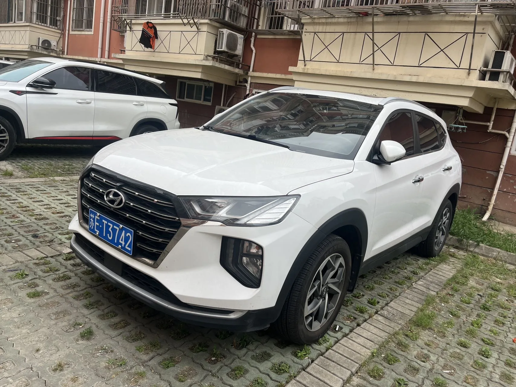 Tucson 2020 280TGDi Dual-Clutch Two-Wheel Drive Fashion Edition (National V Emission Standard)