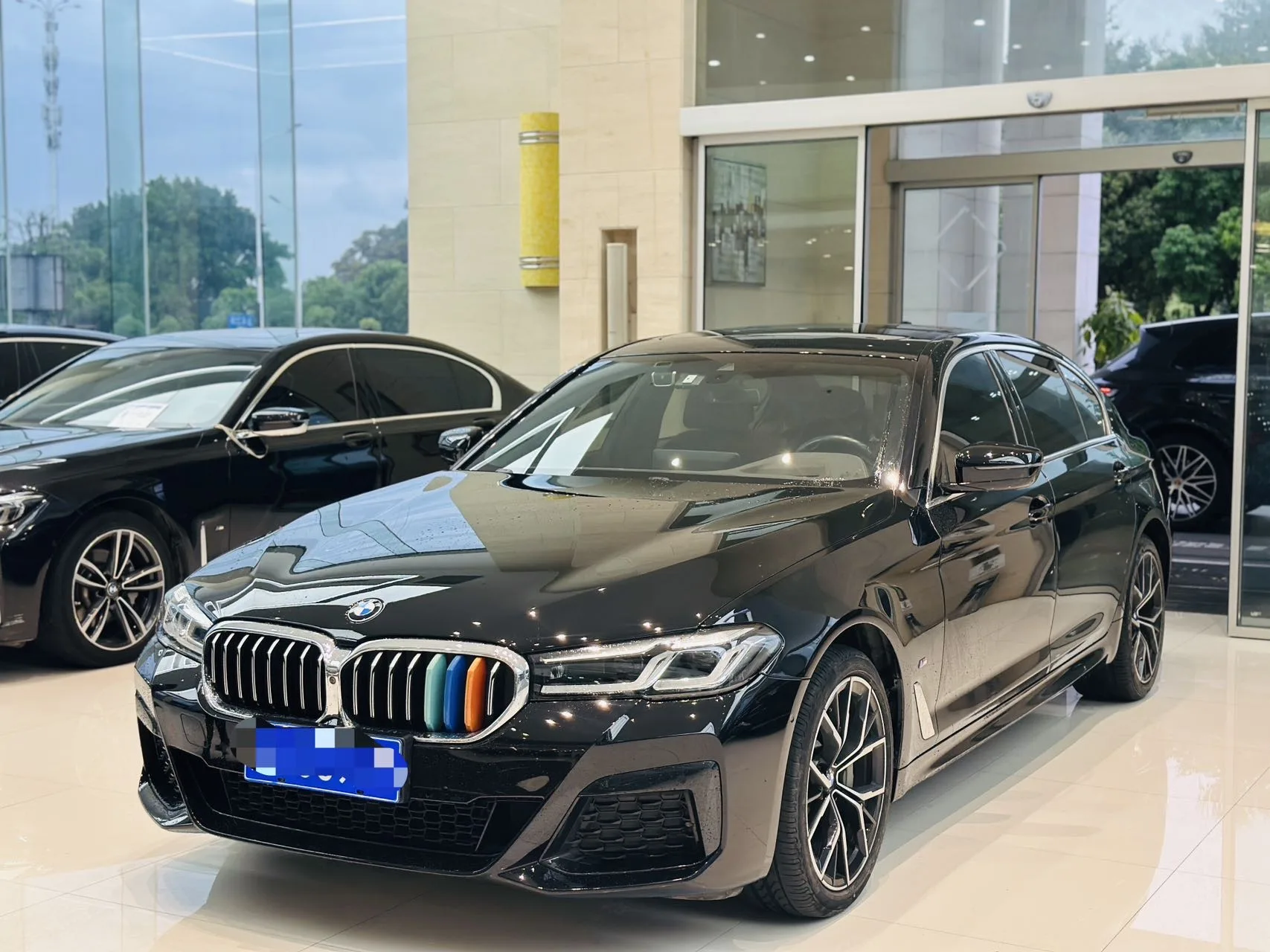 2021 BMW 5 Series 530Li Luxury M Sport Package