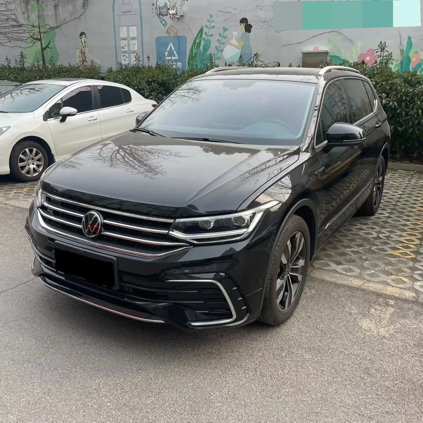 Tiguan L 2023 330TSI Automatic 2WD R-Line Premium Edition