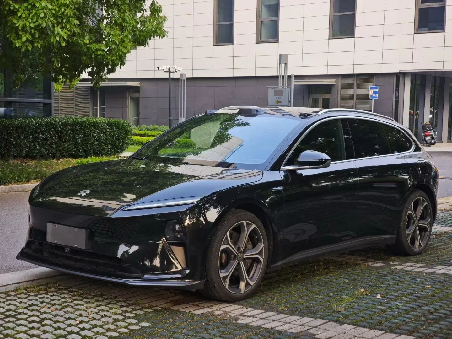NIO 2026 ET5T 100kWh Touring Automatic