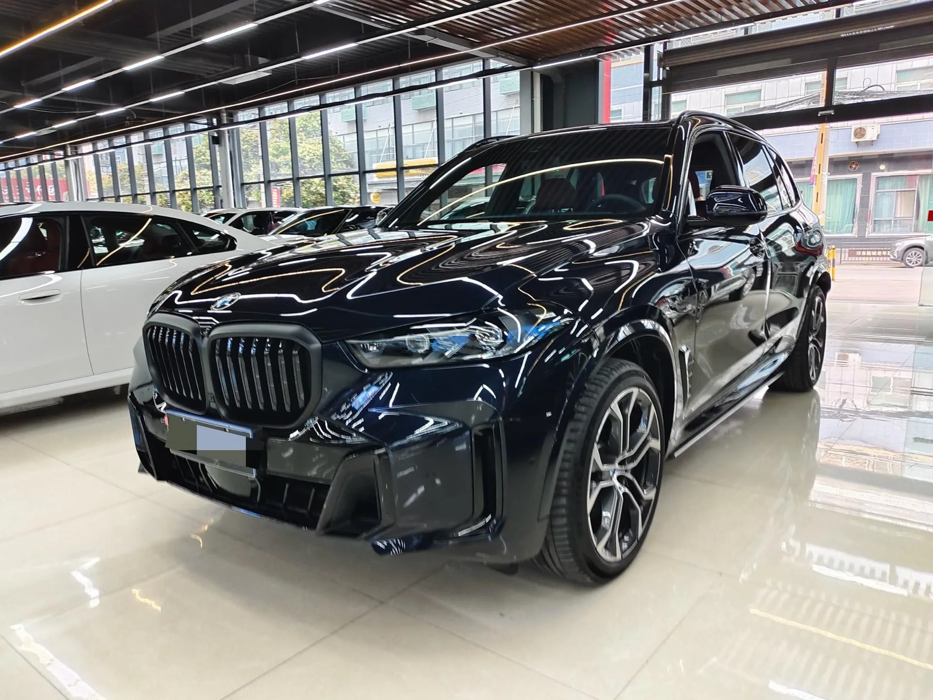 BMW 2026 X5 xDrive40Li 48V 3.0T M Sport Night Edition, Automatic Transmission