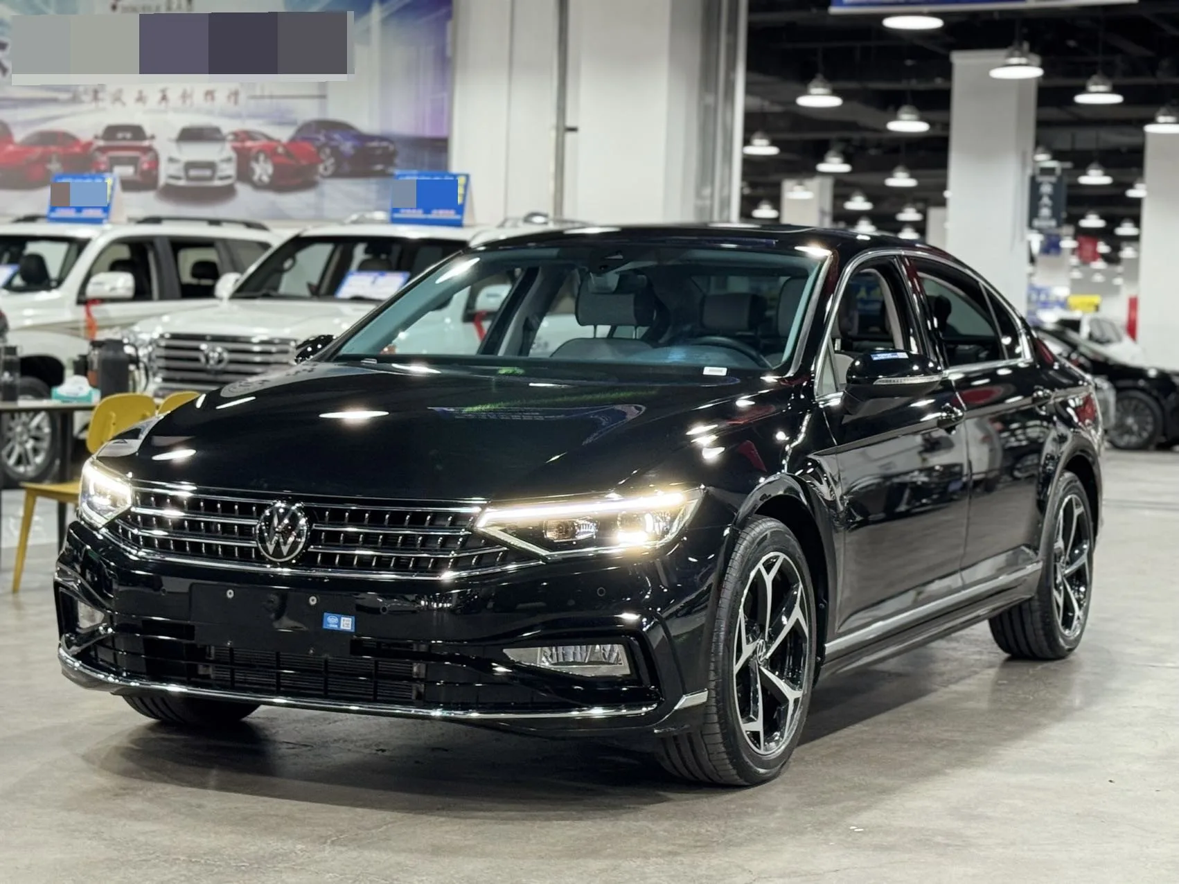 Volkswagen 2025 Magotan 2.0TSI 330TSI 2 Million Unit Luxury Automatic Transmission