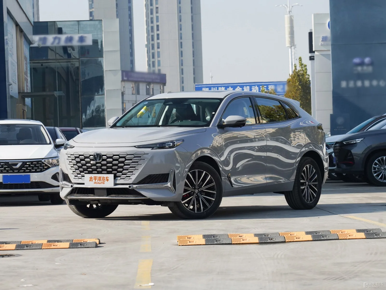 Changan UNI-K AWD — Authorized new car for export from China (listing thumbnail)