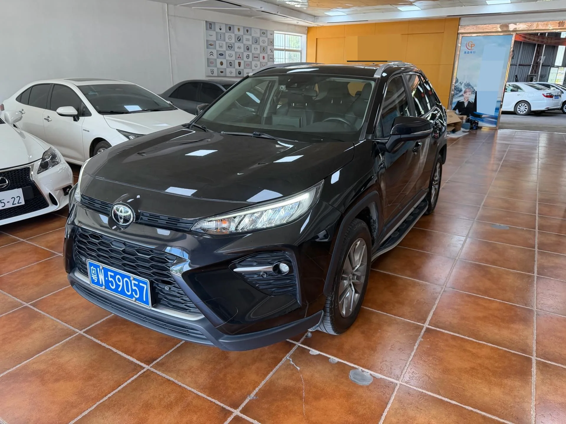 2021 Toyota RAV4 2.0L CVT 2WD Luxury Edition
