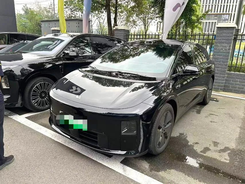Li Auto i6 2025 Standard Edition