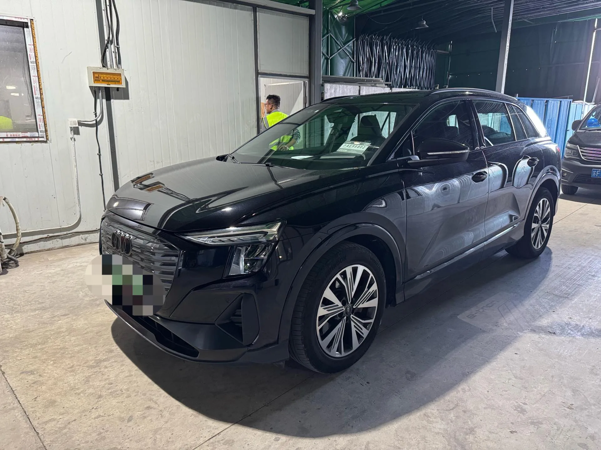 2023 Audi Q5 e-tron 40 Shining Edition with Mecha Package, Automatic Transmission