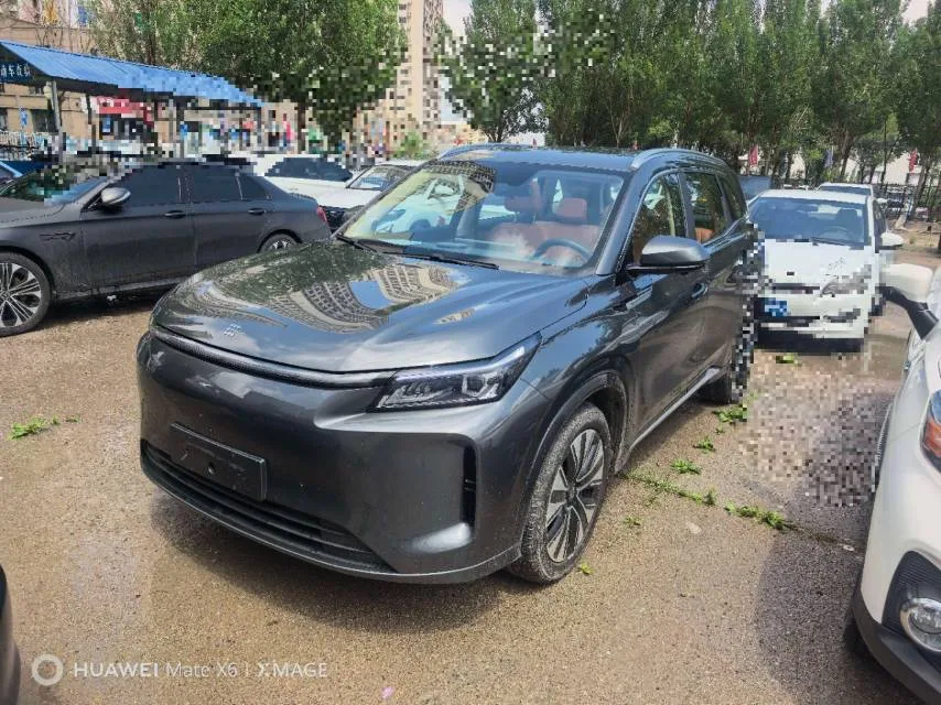Blue Electric 2025 Model Year Blue Electric E5 PLUS 1.5 CVT 165 km Long Range Pro 7-Seater Automatic Transmission