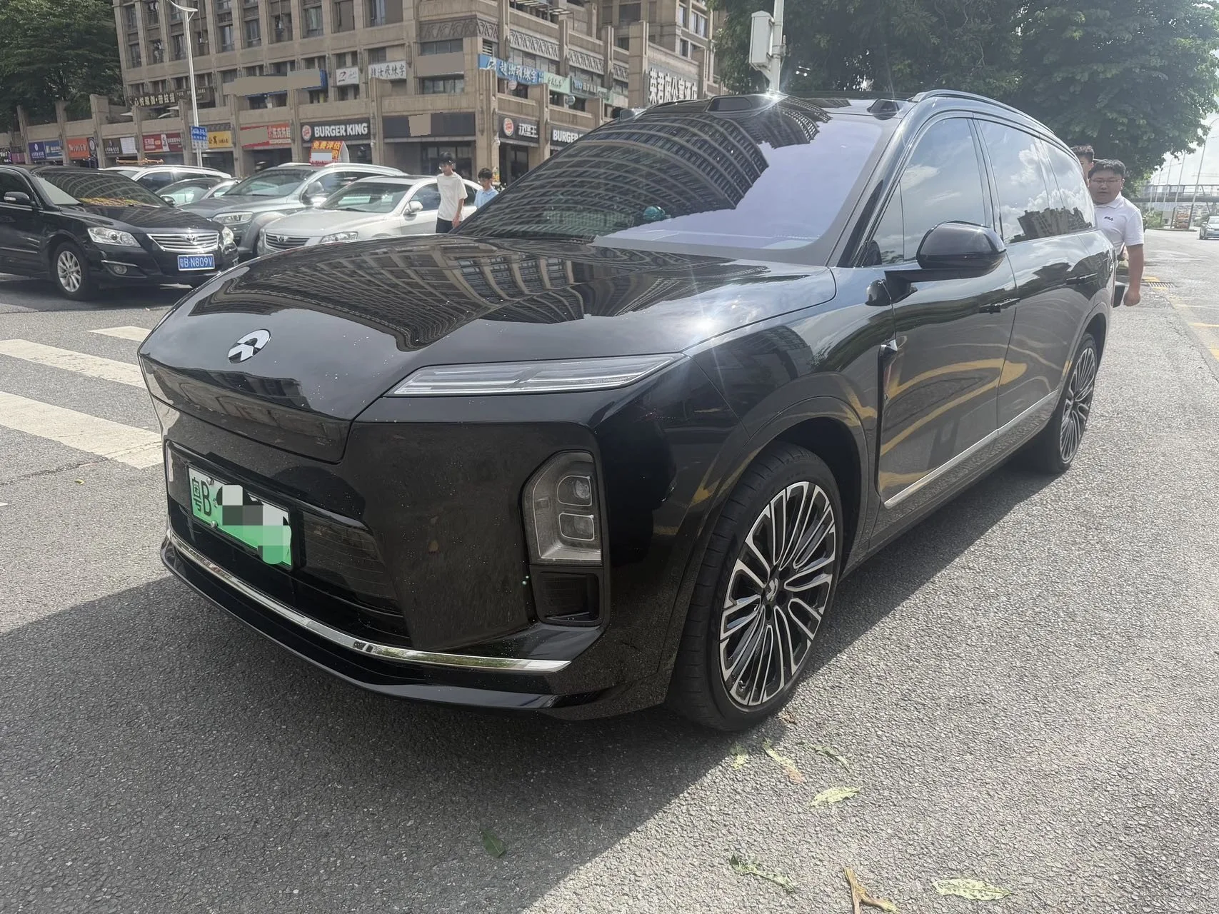 NIO 2026 ES8 6-seater Executive Signature Edition Automatic