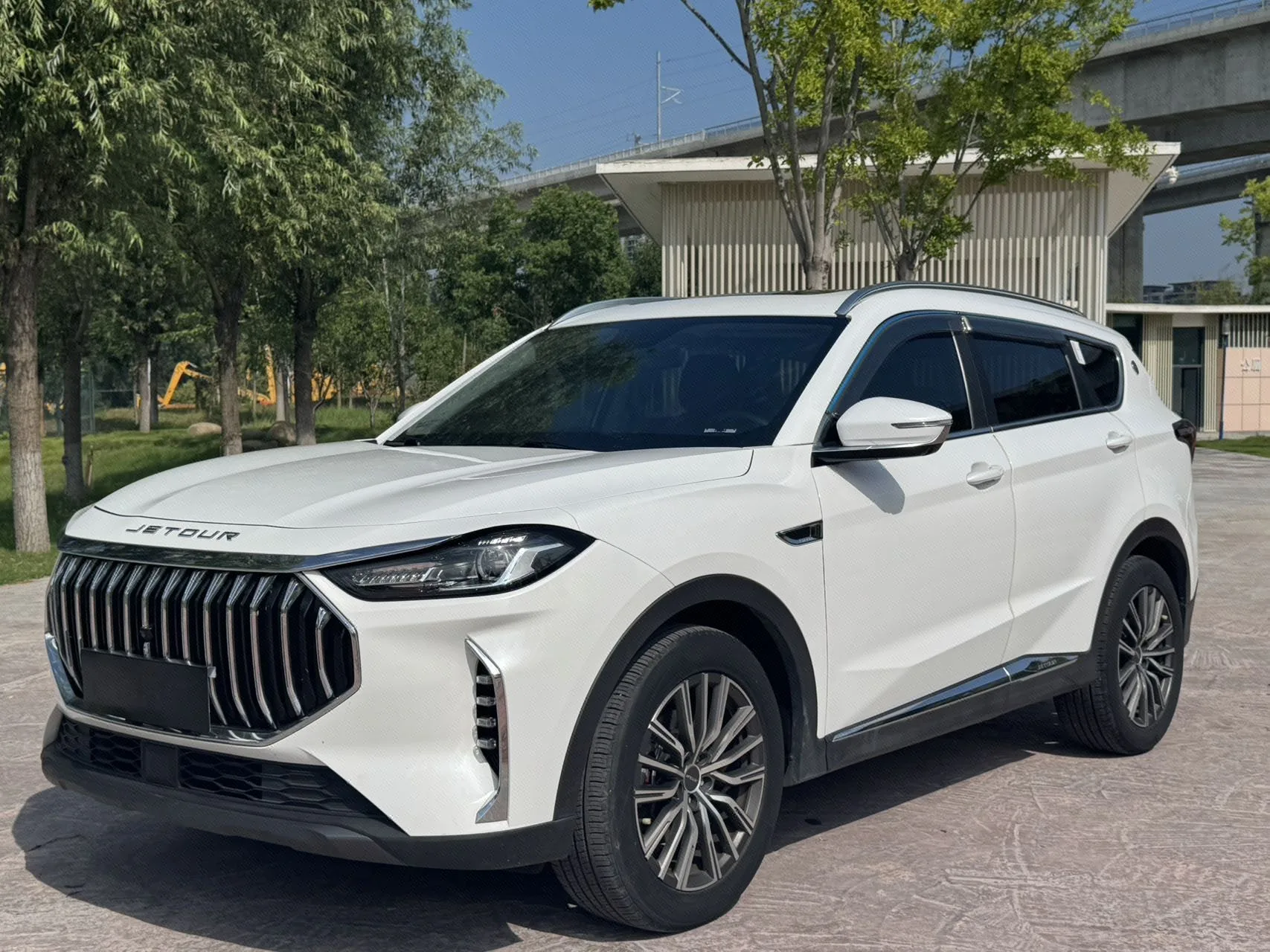 Jietu X70 PLUS 2024 Champion Edition 1.5T DCT Champion MAX+ 7-Seater