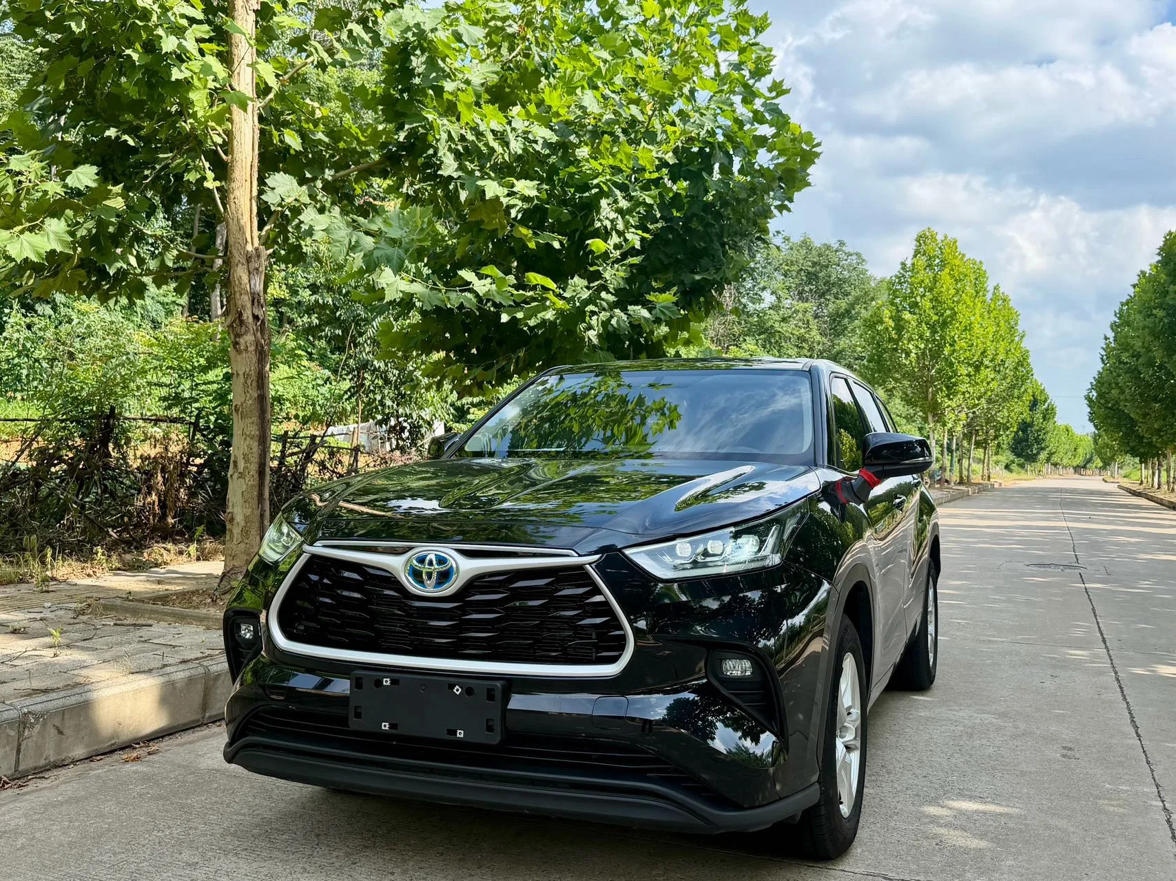 Toyota 2023 Highlander Hybrid 2.5 CVT Smart Hybrid 2WD Elite Edition 5-Seater Automatic Transmission
