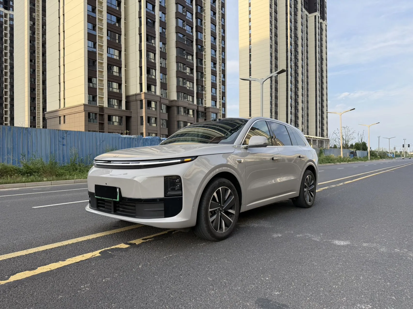 Li Auto 2025 L6 Pro Smart Renewal Edition Automatic