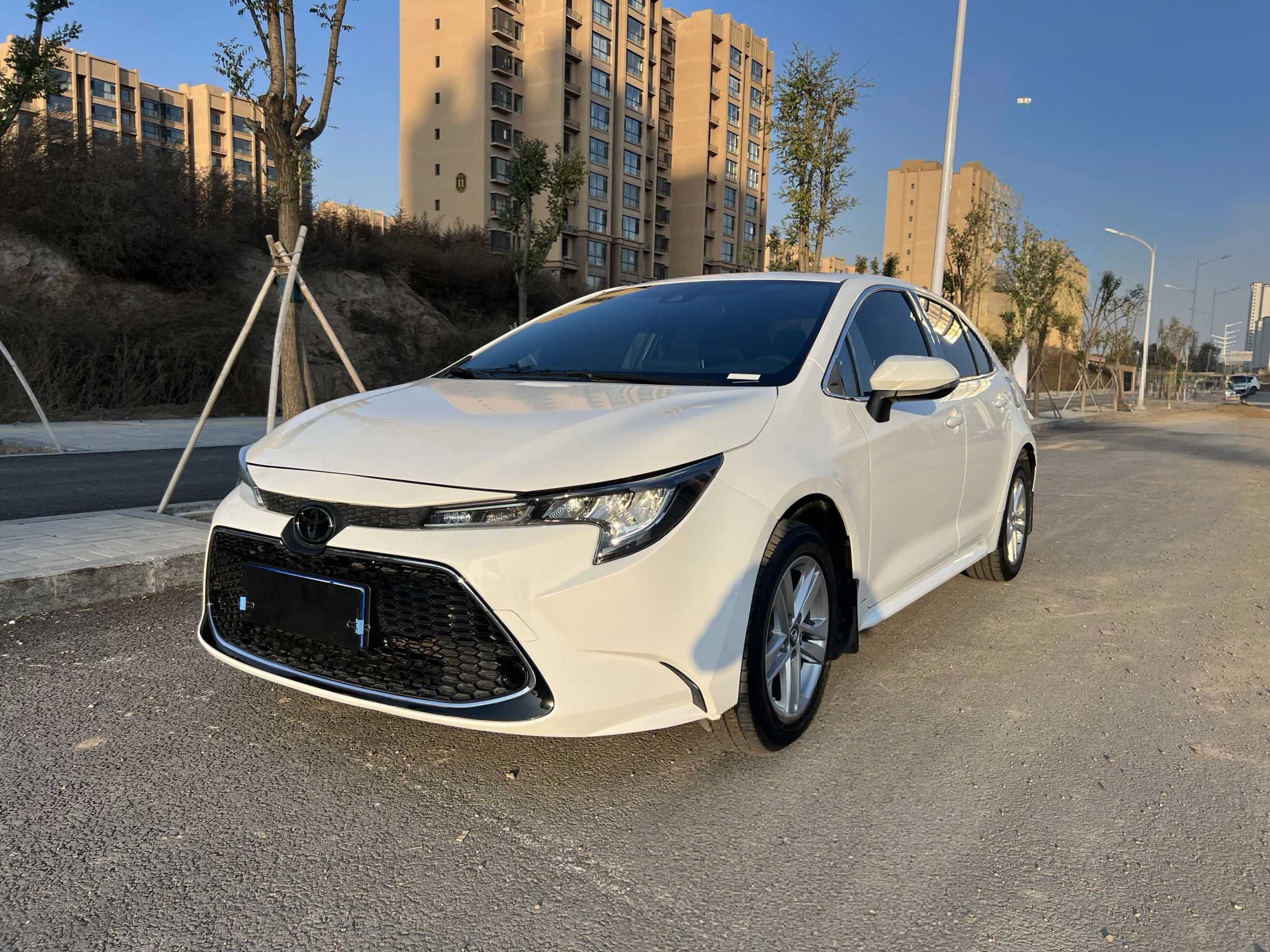 Toyota 2023 Corolla 1.2T CVT 185T Luxury Edition Automatic