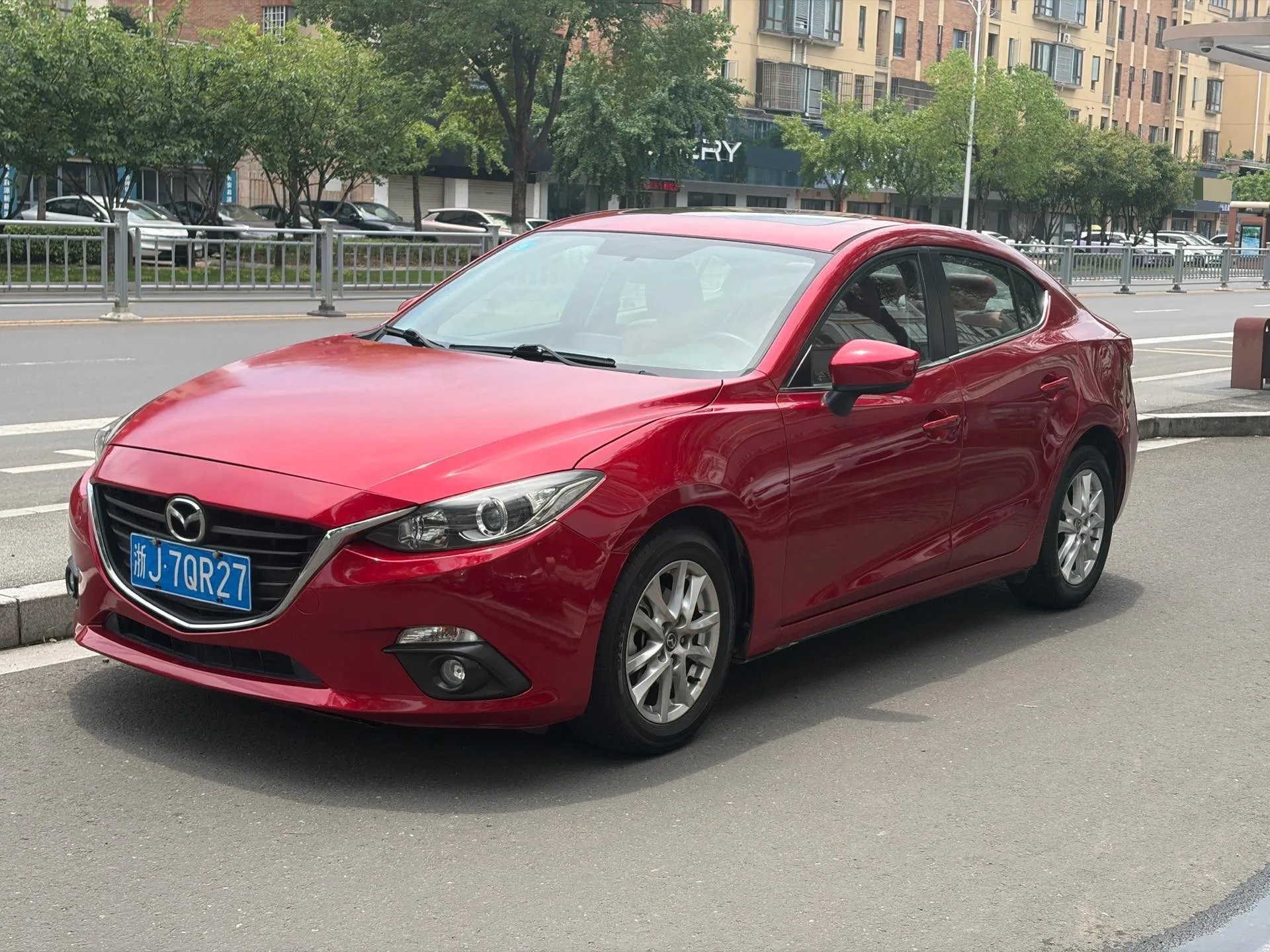 Mazda3 Axela 2014 Sedan 1.5L Automatic Luxury