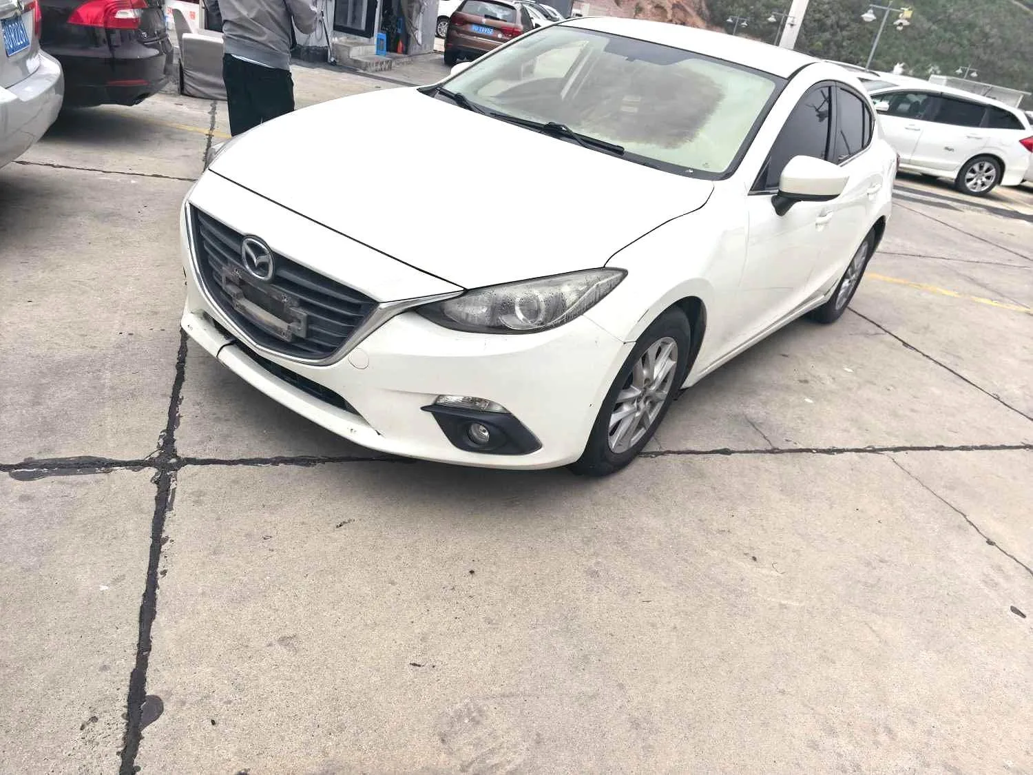 Mazda3 Axela 2016 Sedan 1.5L Automatic Comfort
