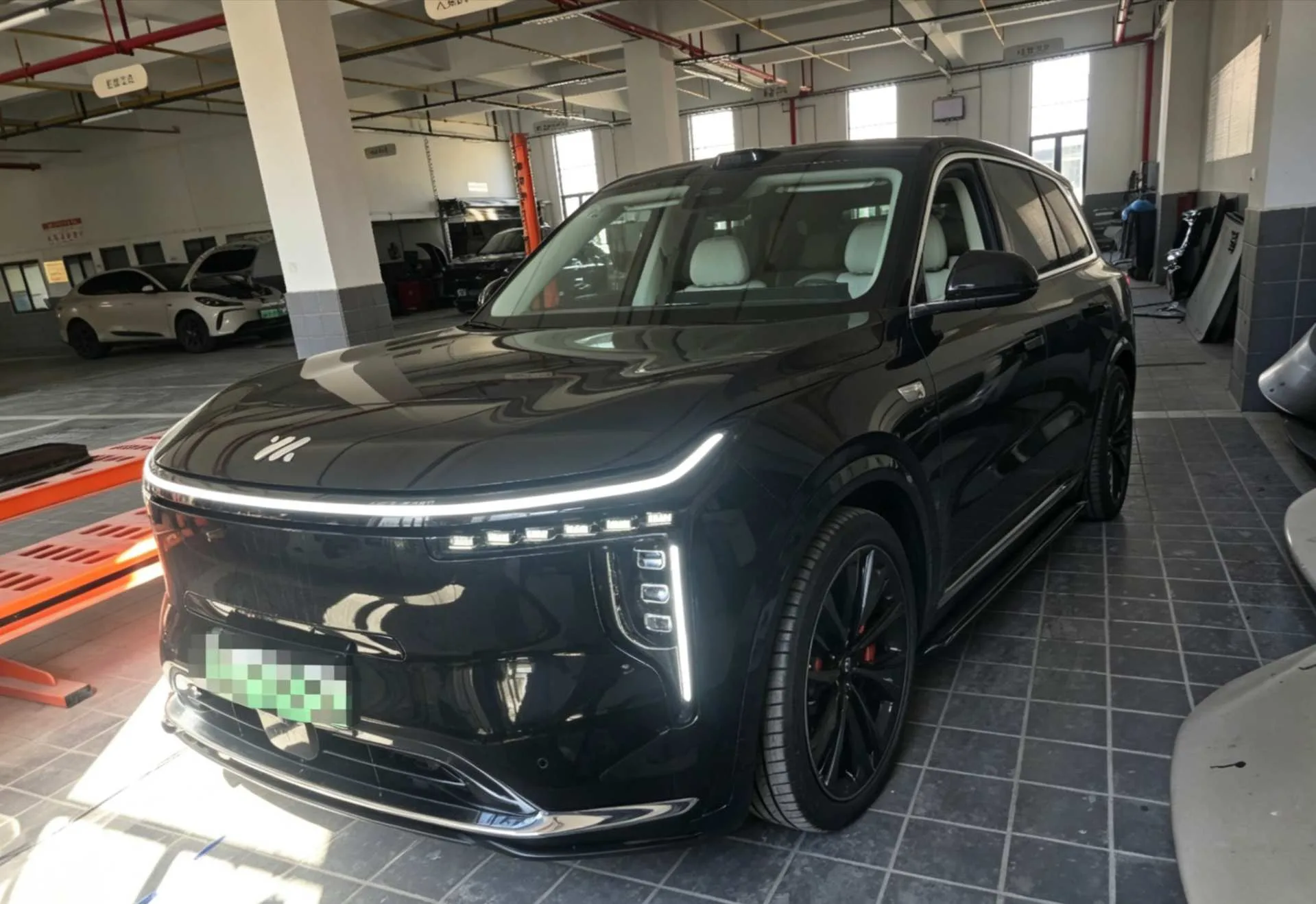 IM Motors 2026 Model Year IM LS8 52 Max+ Technology Flagship 5-Seater Automatic Transmission