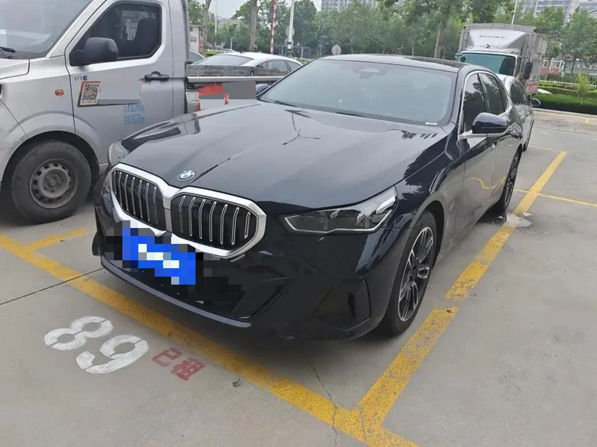 2026 BMW 5 Series 525Li 48V 2.0T M Sport Package Automatic