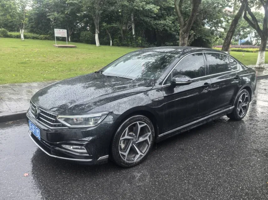 2022 Volkswagen Passat 330TSI DSG Basic Model
