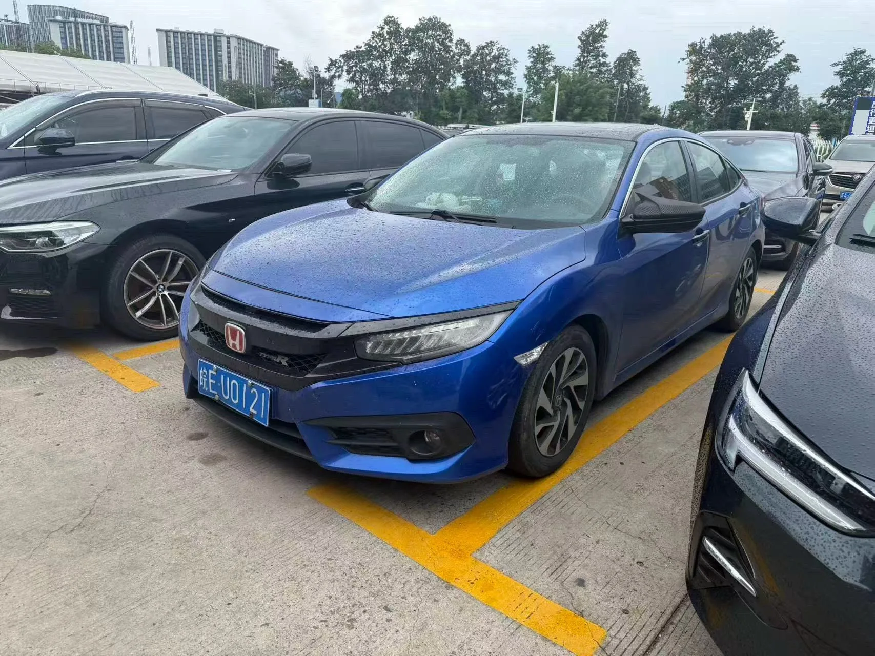 2016 Civic 220TURBO CVT Luxury Edition