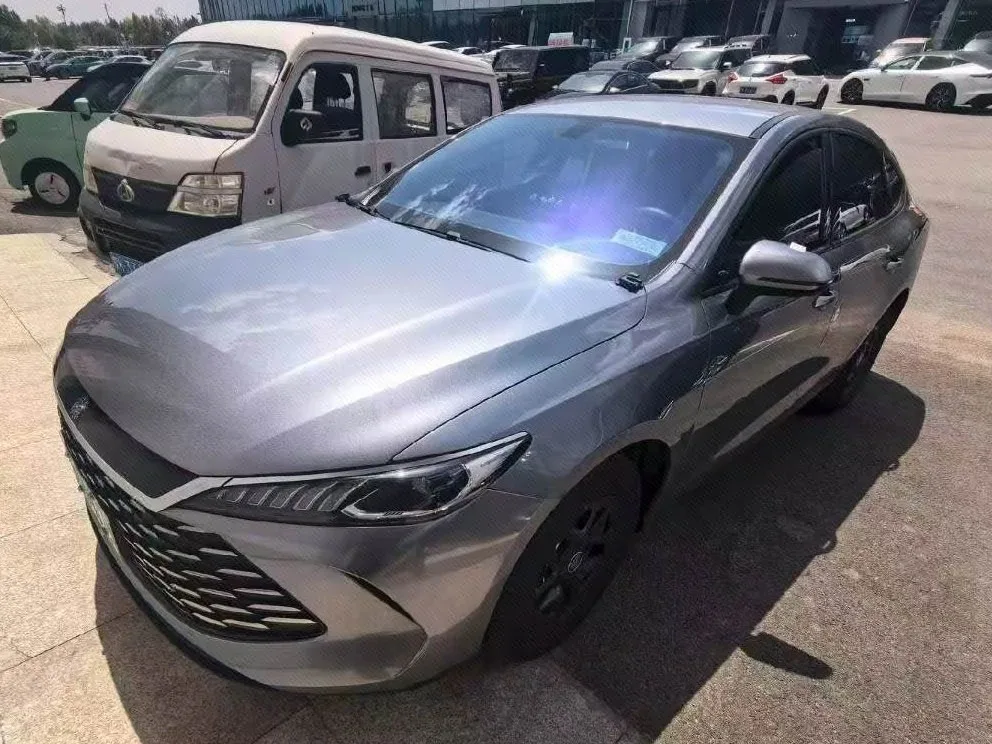 BYD 2025 Qin PLUS DM-i 1.5 CVT Intelligent Driving Edition 55KM Leading Model Automatic
